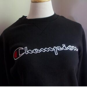 Champion Men's Black Crewneck Sweater